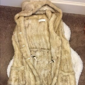 Real fur sleeveless hooded vest from Korea!